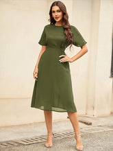 Load image into Gallery viewer, Round Neck Short Sleeve Midi Dress
