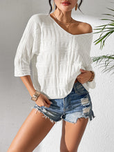 Load image into Gallery viewer, V-Neck Three-Quarter Sleeve Knit Top
